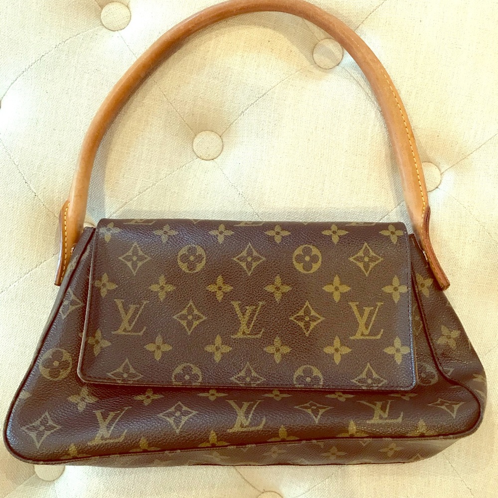 Louis Vuitton mini flap Bag